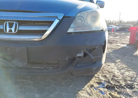 2005 Honda Odyssey Ex z USA, uszkodzony, nr VIN 5FNRL38485B058857